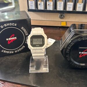 CASIO G-SHOCK SLASH PATTERN SERIES SPORT WATCH DW-5600SL-7